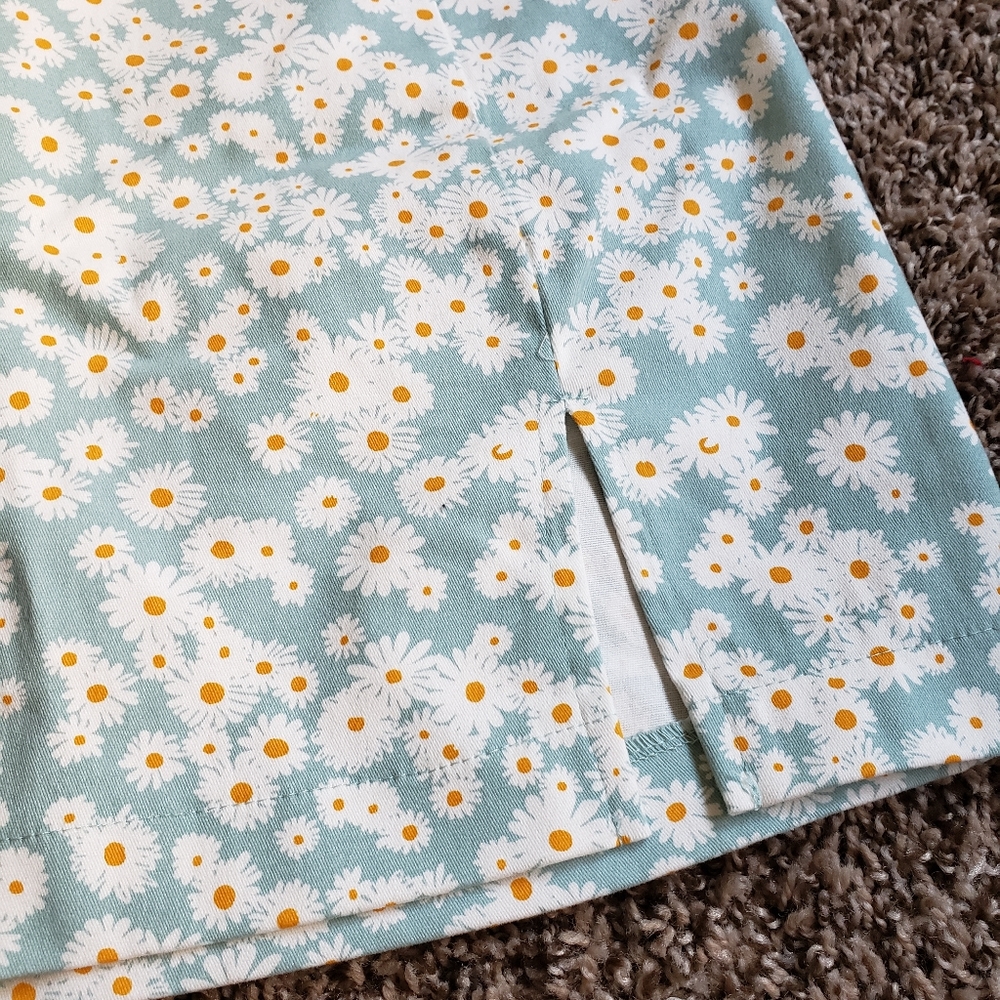 🌸Blue Daisy Skirt - Picture 5 of 13